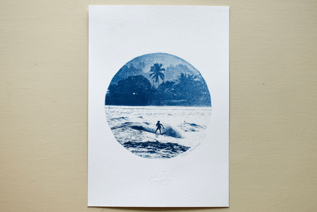 Affiche cyanotype photo de surf - Crépuscule, Taharuu (Tahiti)