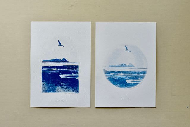 Affiche cyanotype photo de la Bretagne - Cancale entre ciel et mer